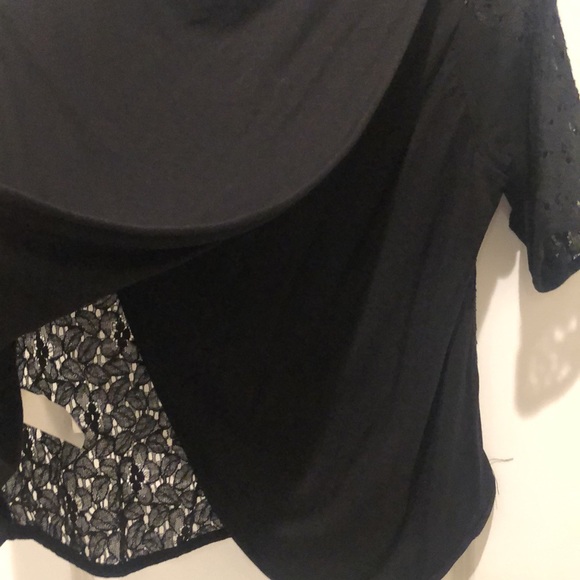 NWT Anthropologie  Weston Wear Upstaged Lace Tee Split Blouse Black Size Small - Picture 15 of 15